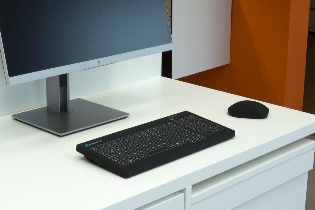 Purekeys schwarz 404 Kompakt arbeitsplatz1